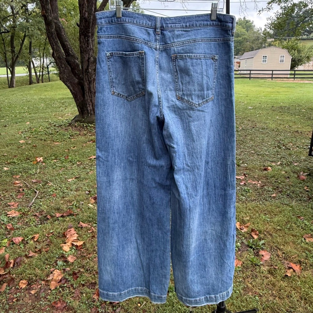 Pilcro and the Letterpress Wide Leg Jeans Size 30 Medium Wash Distressed - Picture 2 of 12